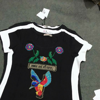 Áo đính đá in 3d