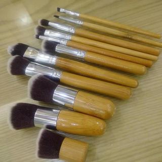 SÉT CỌ CÁN GỖ 11 CÂY