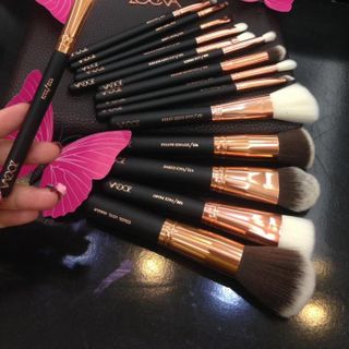 BỘ CỌ ZOEVA 15 CÂY CÁN VÀNG