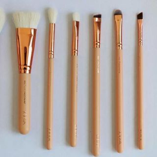 BỘ CỌ ZOEVA 8 CÂY ROSE GOLD