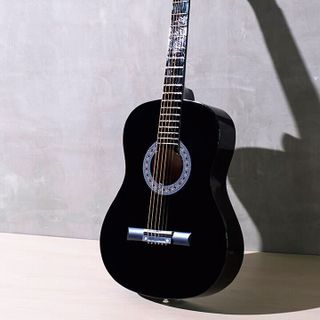 Guitar Đen từ Hồng Đào