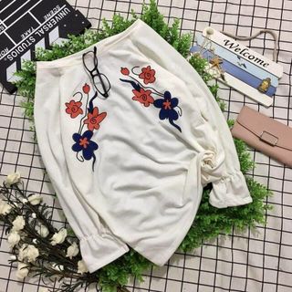 áo thuê hoa fon rộng dài tay