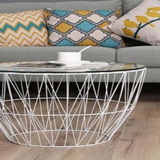 Bàn trà hiện đại mặt kính khung sắt nghệ thuật