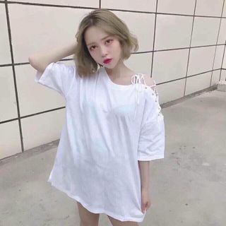 áo thun vai cột dây