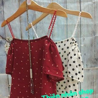 áo bẹt vai 2 dây chấm bi