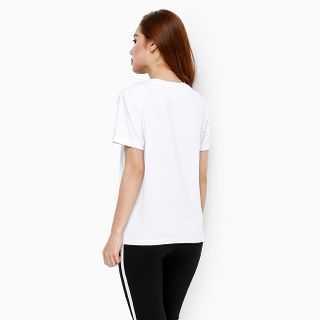 Áo thun nữ tay ngắn màu trắng họa tiết chữ M4