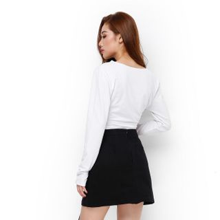 Áo thun nữ tay dài xoắn eo phong cách màu trắng