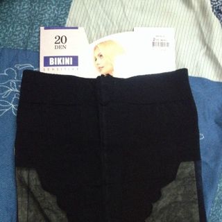 Quần tất Nga Conte - Bikini 20D