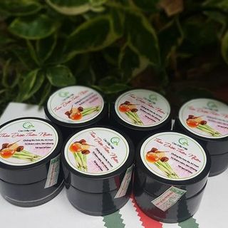 Cao đắp mặt trị mụn