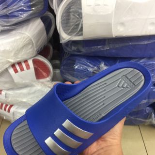 dép thể thao