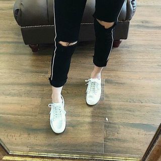 Quần kaki rách gòi