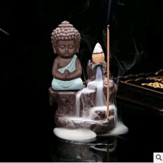 thác khói trầm hương tiểu phật bên thác đổ