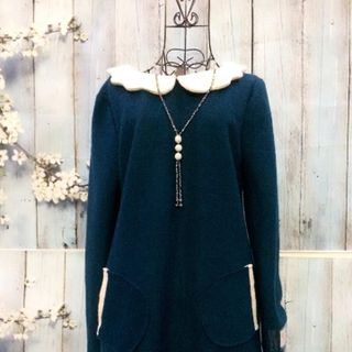 áo khoác dạ suông cổ bèo