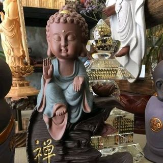 thác khói trầm hương phật tọa cung trăng lớn