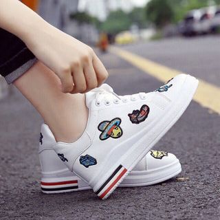 giày bata độn thêu