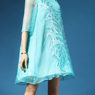 ĐẦM VOAN SUÔNG HỌA TIẾT THÊU 160297