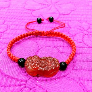 Vòng Tay Dây Vải Tỳ Hưu Đỏ Mã Não