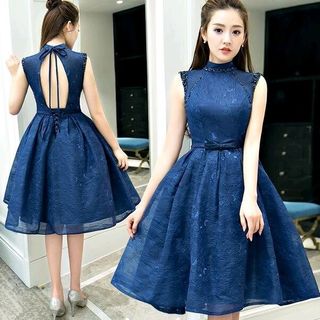 đầm xèo khoét lưng