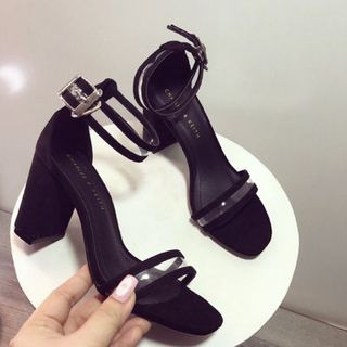 giày sandal cao got