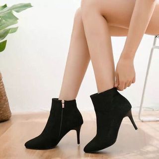 giày bot mui nhọn