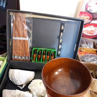 Đồ gỗ sơn mài Nhật Bản