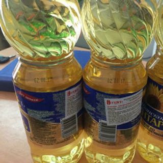 Dầu ăn hướng dương NgaMột trong hiếm loại dầu có độ kiềm cao tốt cho sức khoẻ