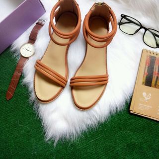 Sandal Nados