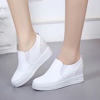giày bata độn đính đinh got