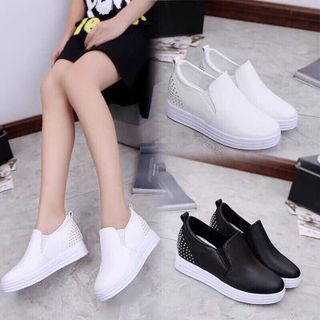 giày bata độn đính đinh got