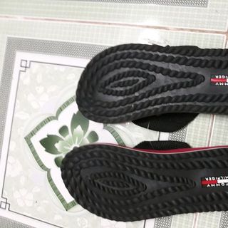 Dép nam xỏ ngón