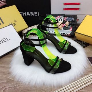giày sandal got vuông
