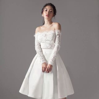 Đầm xòe trắng phối ren tay dài 2280