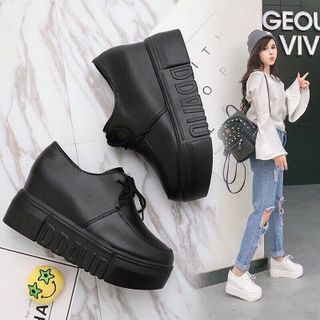 giày banh mi độn đế cá tính