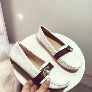giày mọi con ong