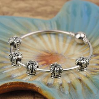 Charm vương miện làm vòng tay DIY