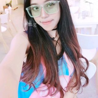 kính v tây trong