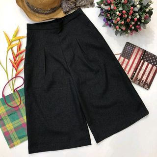 Quần ống rộng thiết kế