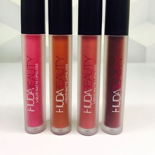 Son kem Huda Beauty TGS9058