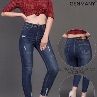 chuyên sĩ áo thun và quần jean
