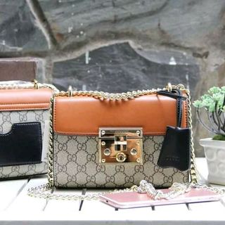 Túi đeo chéo dây xích vàng