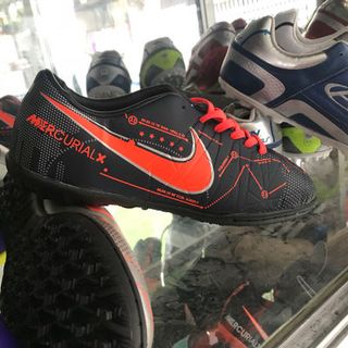 Giày đá banh neymar X