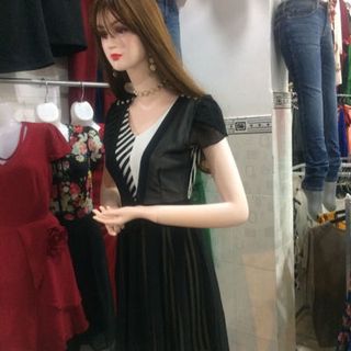 đầm dạo phố