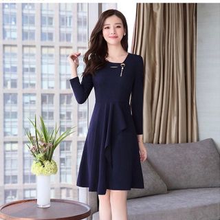 ĐẦM XOÈ POLY KÈM PHỤ KIỆN - DT396