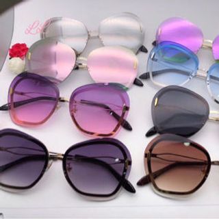 Mắt kính hot mới nhất