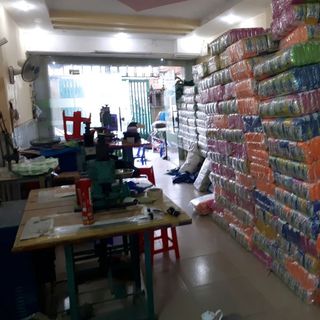 Áo mưa tiện lợi Bi lớn trong nhám 50 cái/thùng