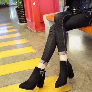 giày bot nữ cá tính