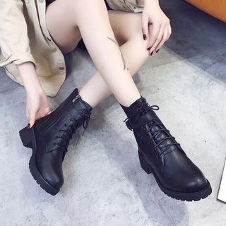 giày bot cổ cao cá tính