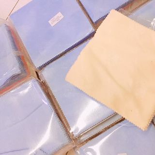 Khăn lau kính giá rẻ
