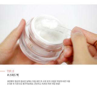 Kem dưỡng trắng da và chống lão hóa Milky Dress 50ml