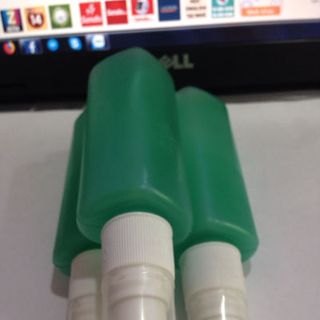 Mua Vòi mỹ phẩm nước hoa TẶNG chai hình trái tim